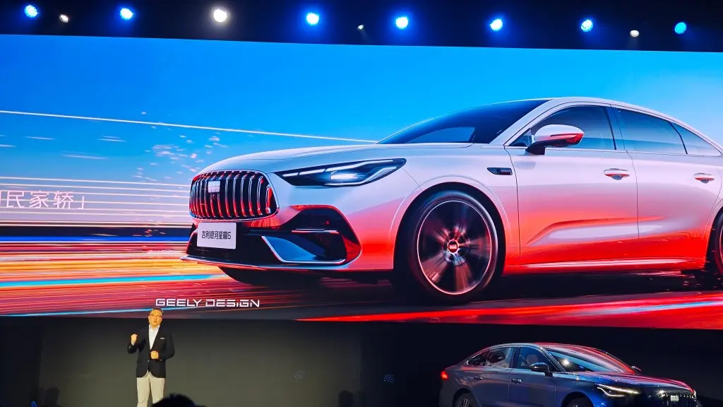 尼山圣境遇 “星” 光！吉利银河星耀 6 首秀 四大“神技”