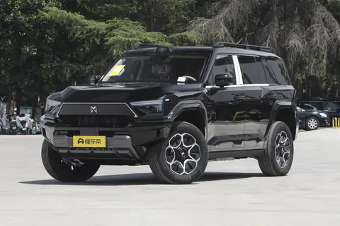 2025年11月大型SUV销量榜解读，问界M8再夺销冠，蔚来ES8杀回前三